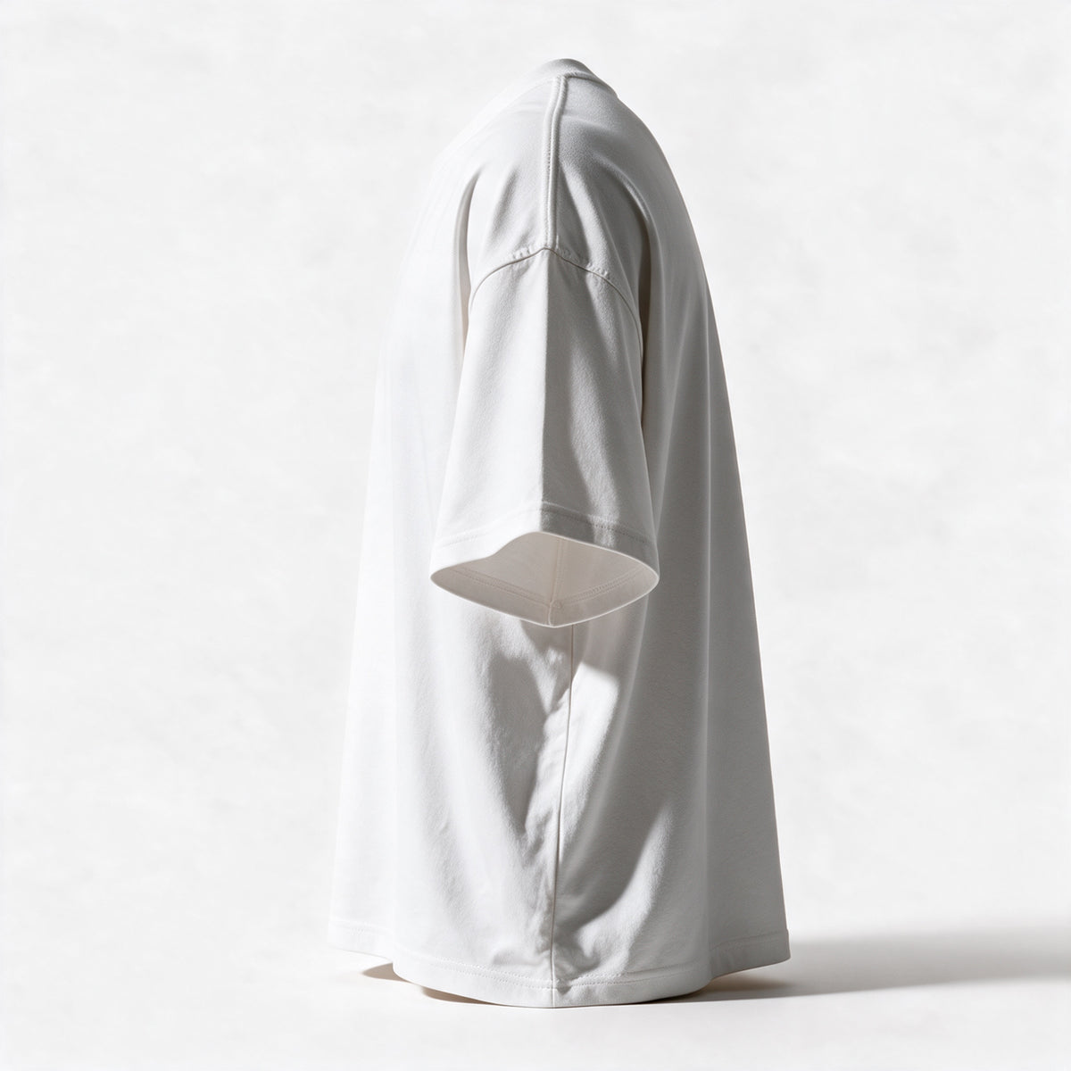 T-shirt oversize blanc uni à personnaliser - vue de profil droit