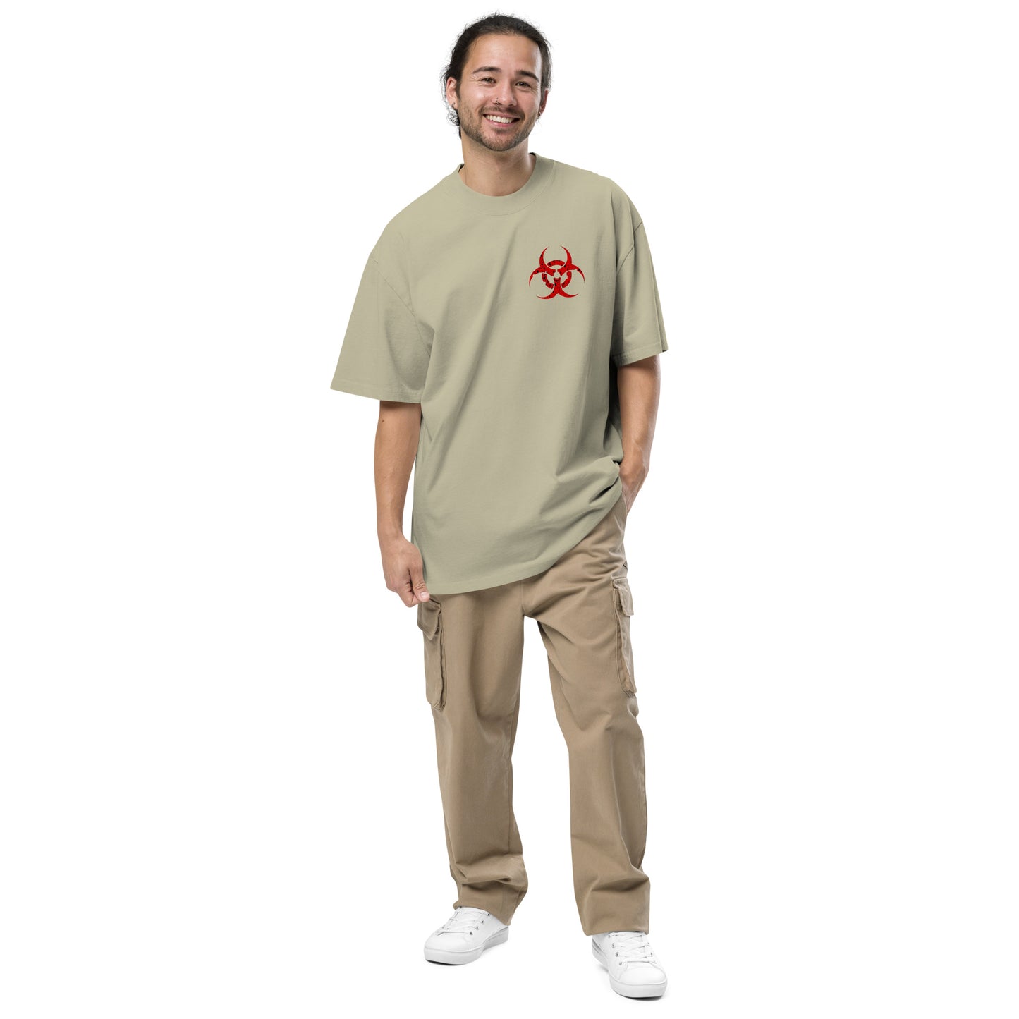 T-shirt oversize délavé Biohazard eucalyptus délavé face - symbole biohazard à la poitrine