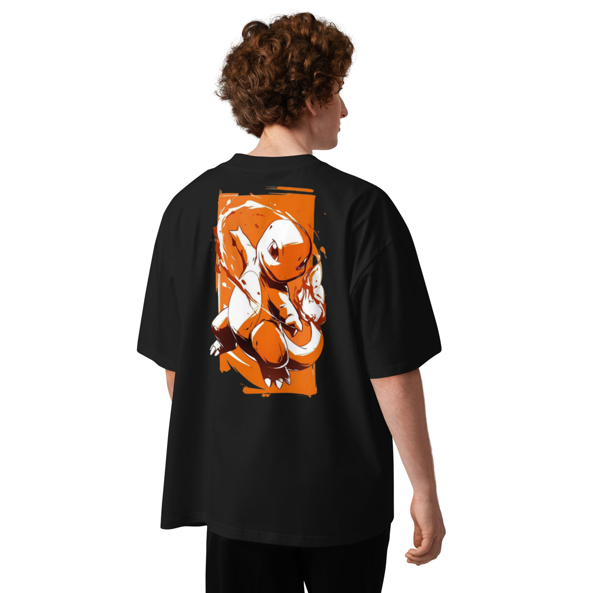 T-shirt oversize col montant Dragon de Feu noir vue de dos - grand imprimé orange dragon de feu style anime