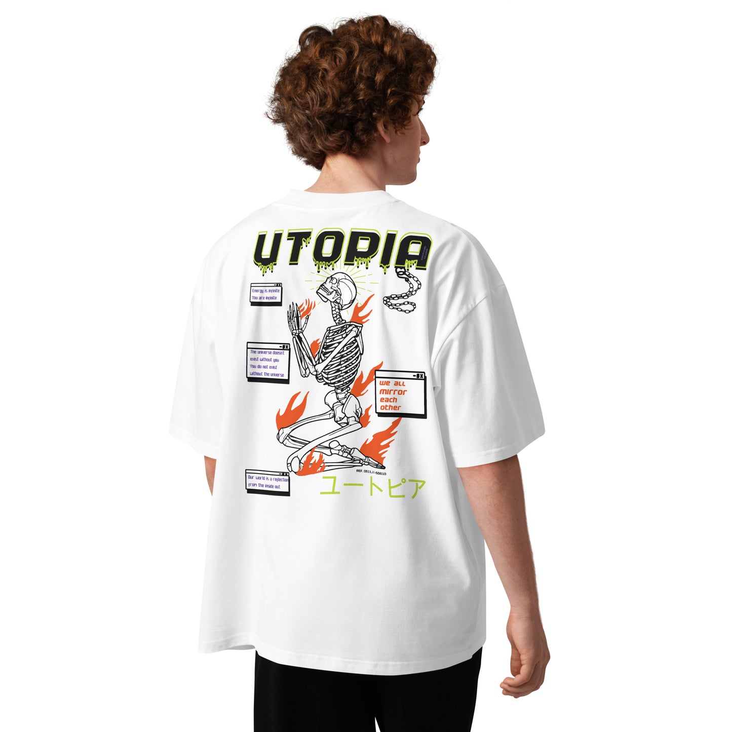 T-shirt oversize Utopia blanc dos - squelette en flammes